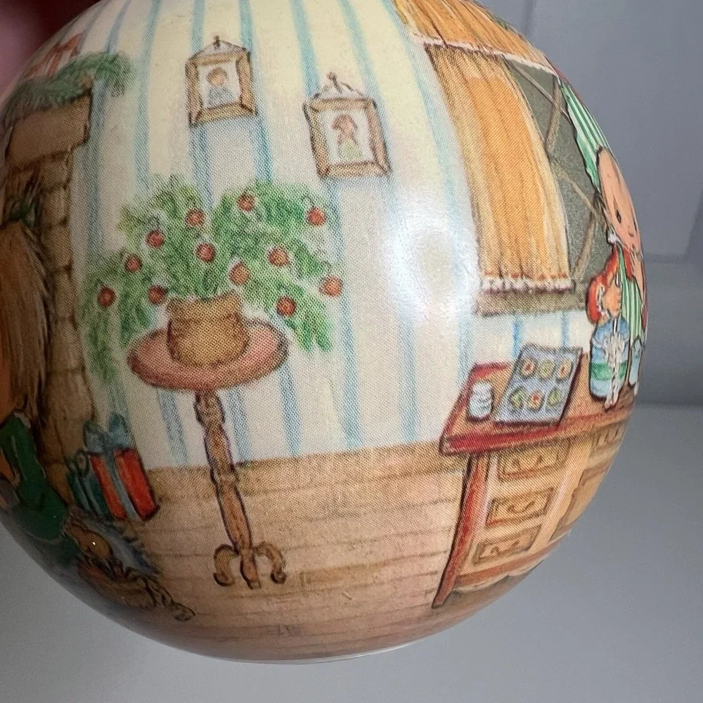 Vintage Hallmark Collector's 1988 Betsey Clark Home‎ For Christmas Ornament